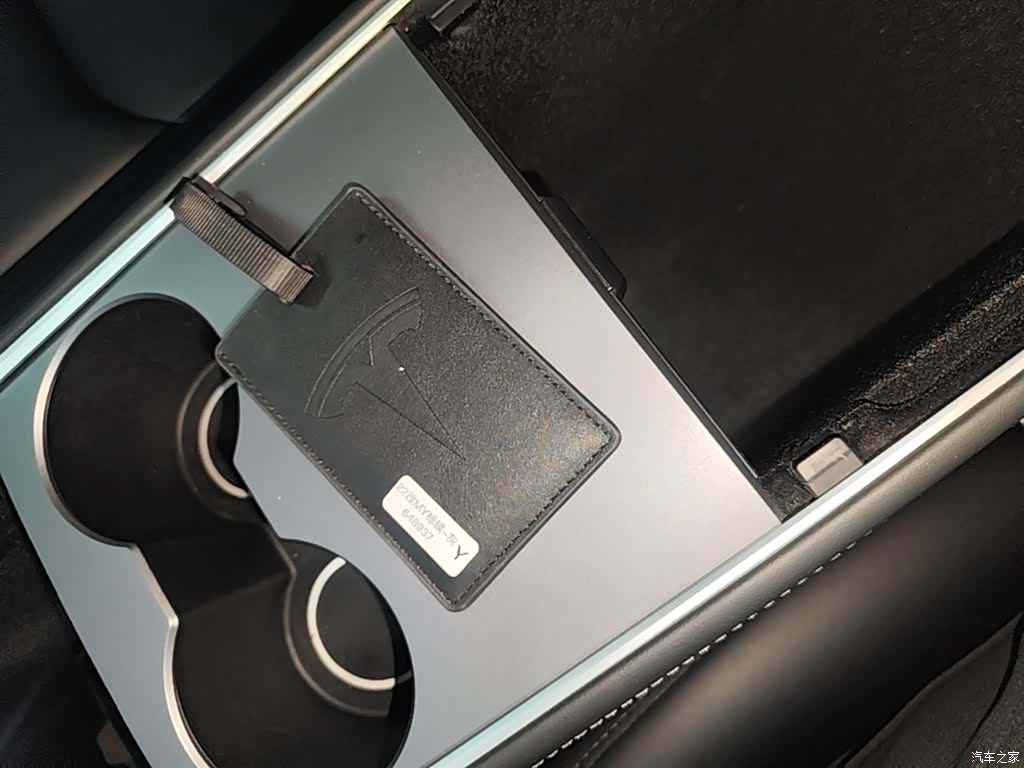 Tesla Model Y, 2022 9