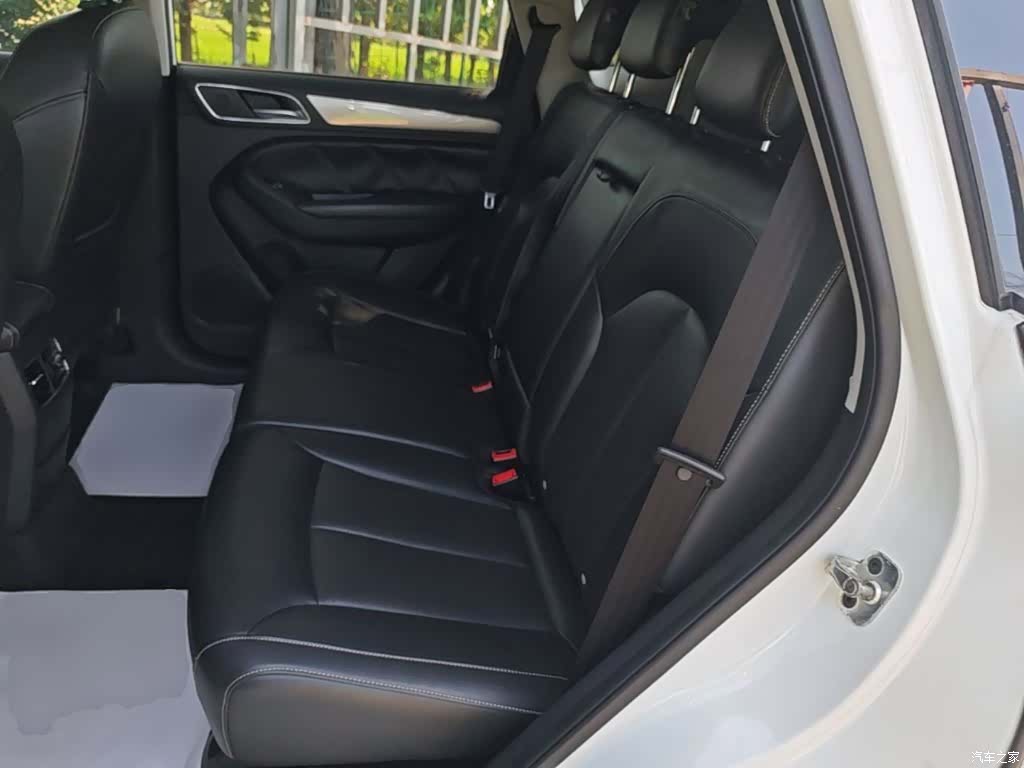 Roewe RX5, 2016 17