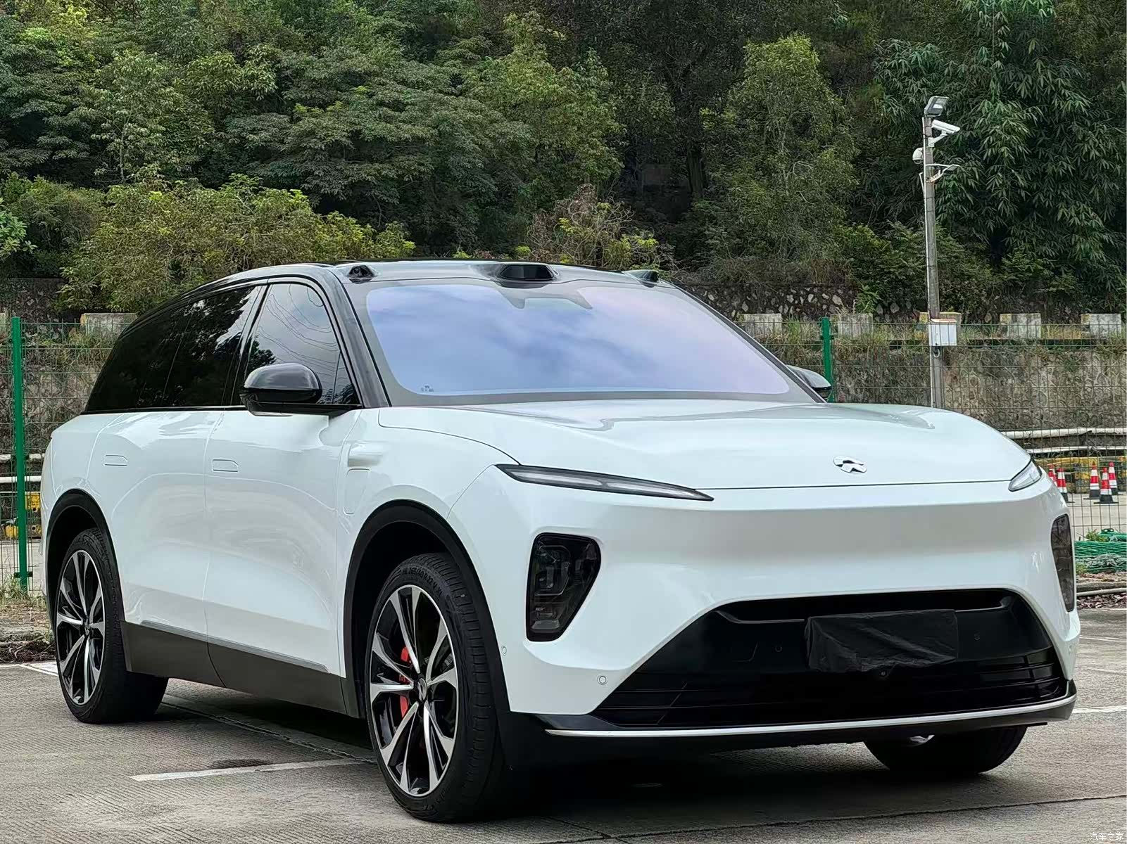 NIO ES8, 2023 3