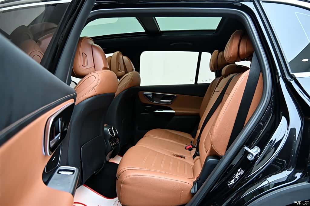 Mercedes-Benz GLC, 2023 12