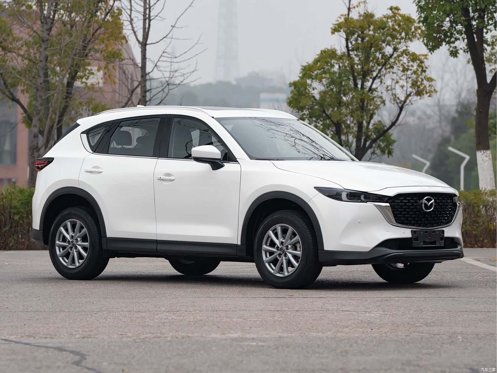 Mazda CX-5, 2023 все фото