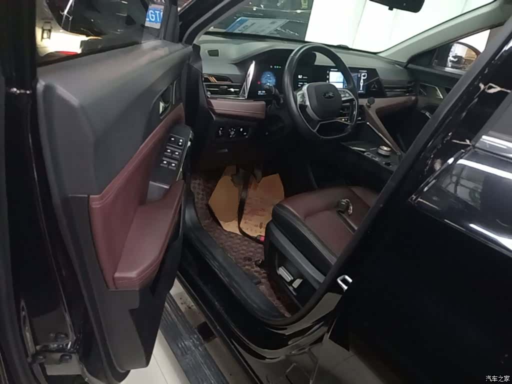 JAC X8, 2024 15