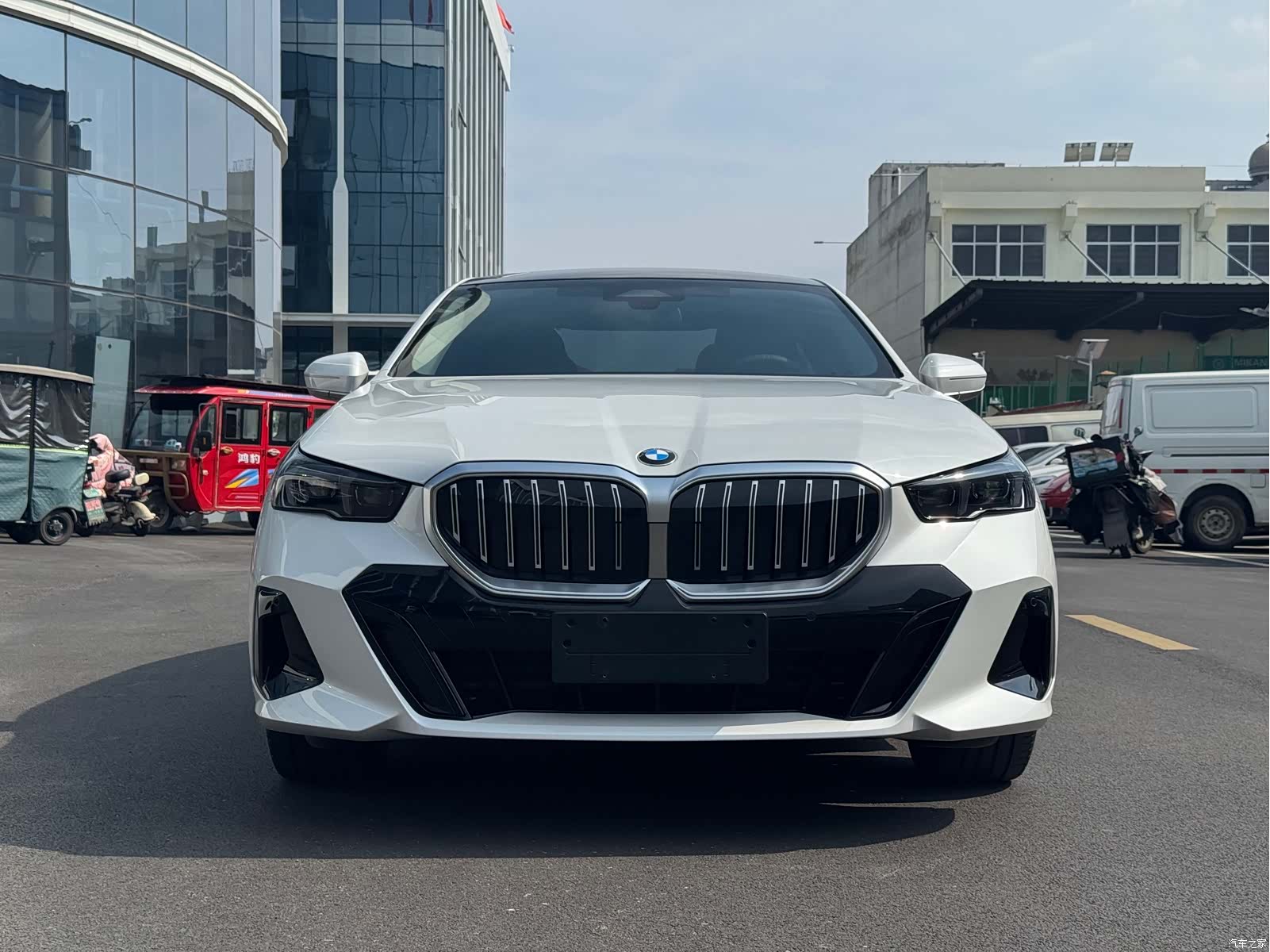 BMW 5 Series, 2025 2
