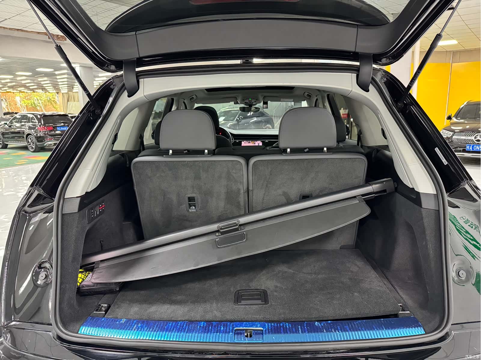 Audi Q7, 2024 8