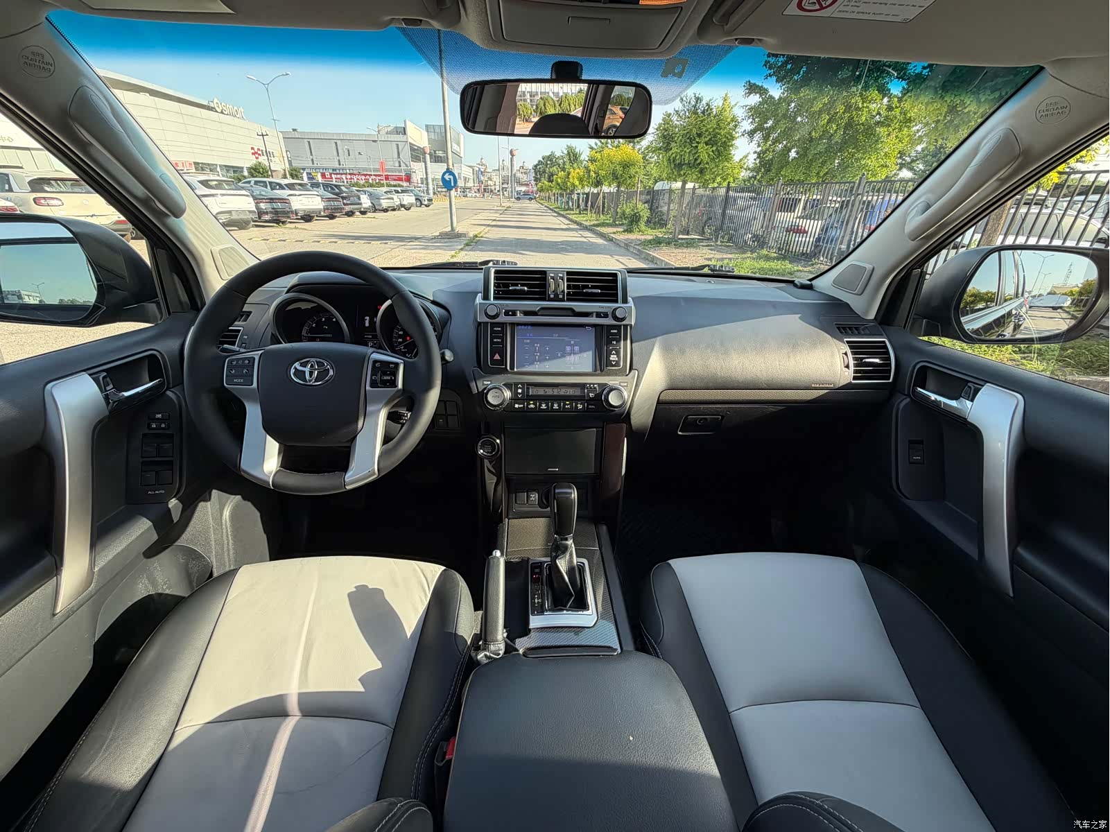 Toyota Prado, 2014 18