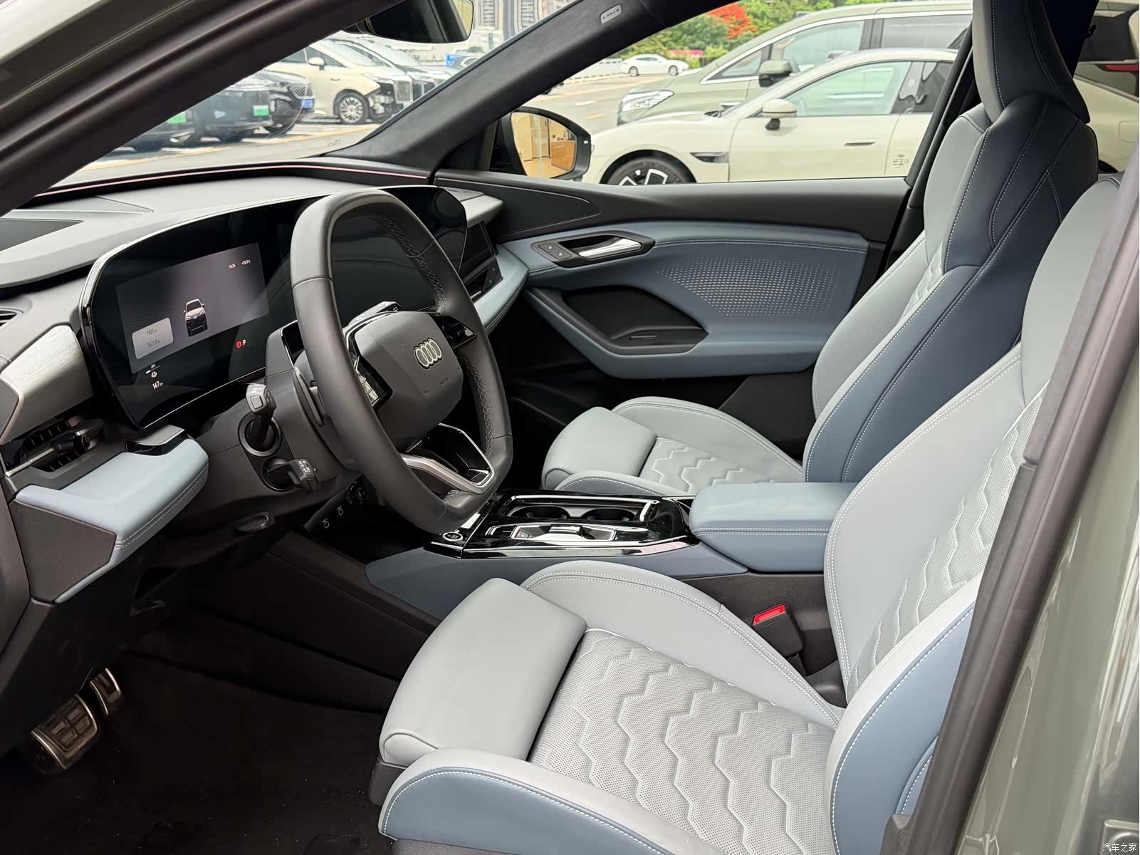 Audi e-tron, 2025 8