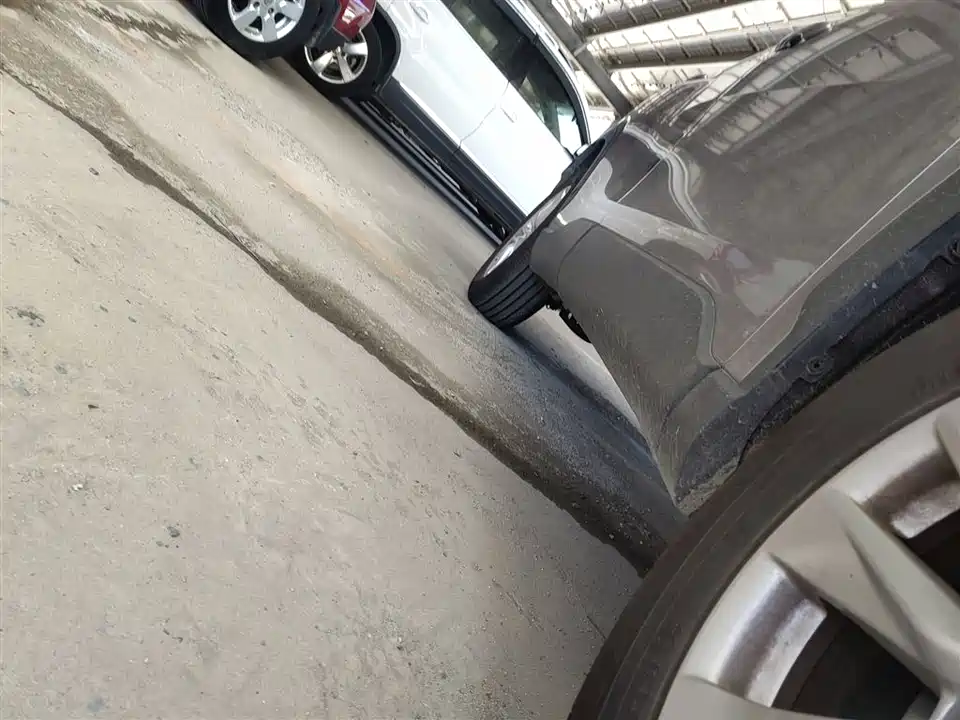 Toyota Corolla Sharp amplifier