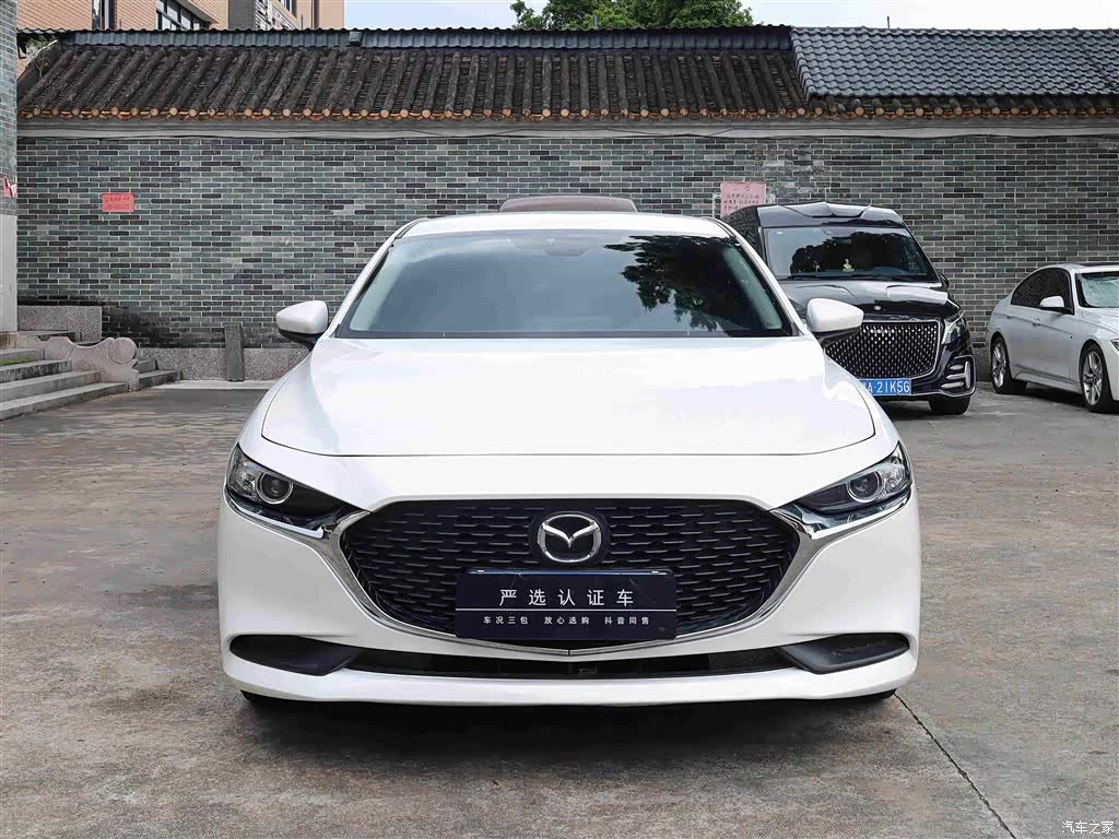 Mazda Mazda3, 2023 2
