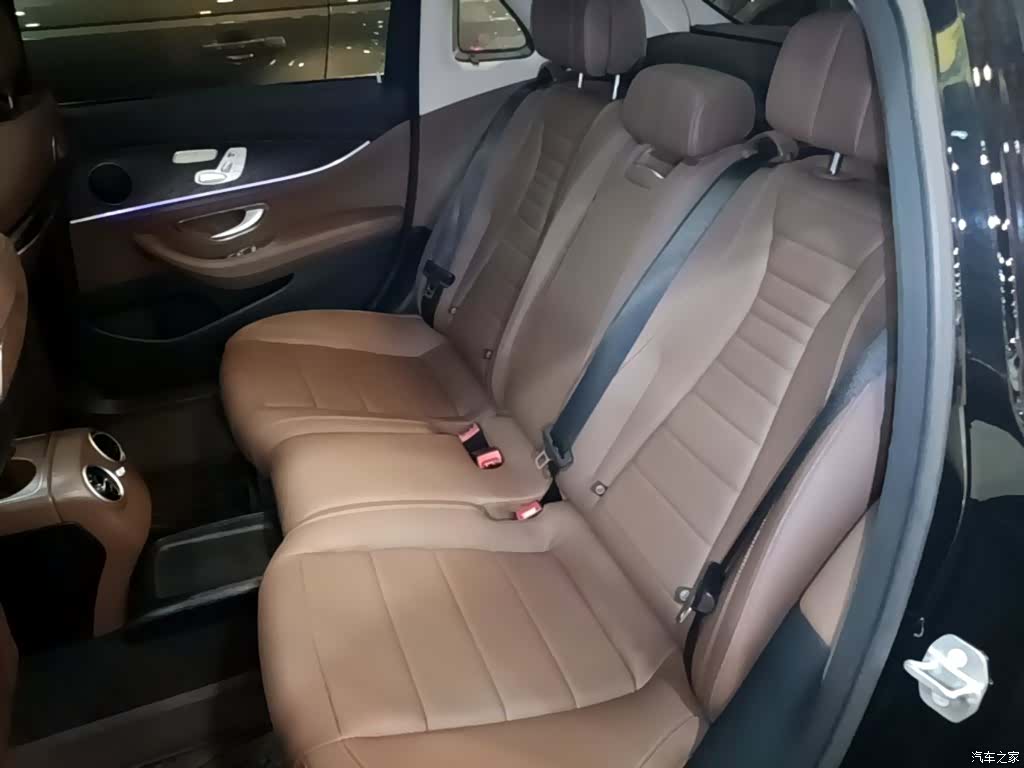 Mercedes-Benz E-Class, 2018 13