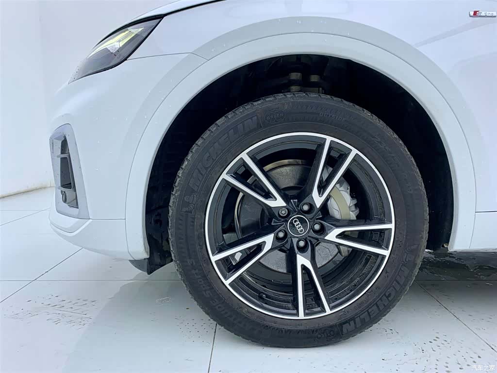 Audi Q5L, 2022 9