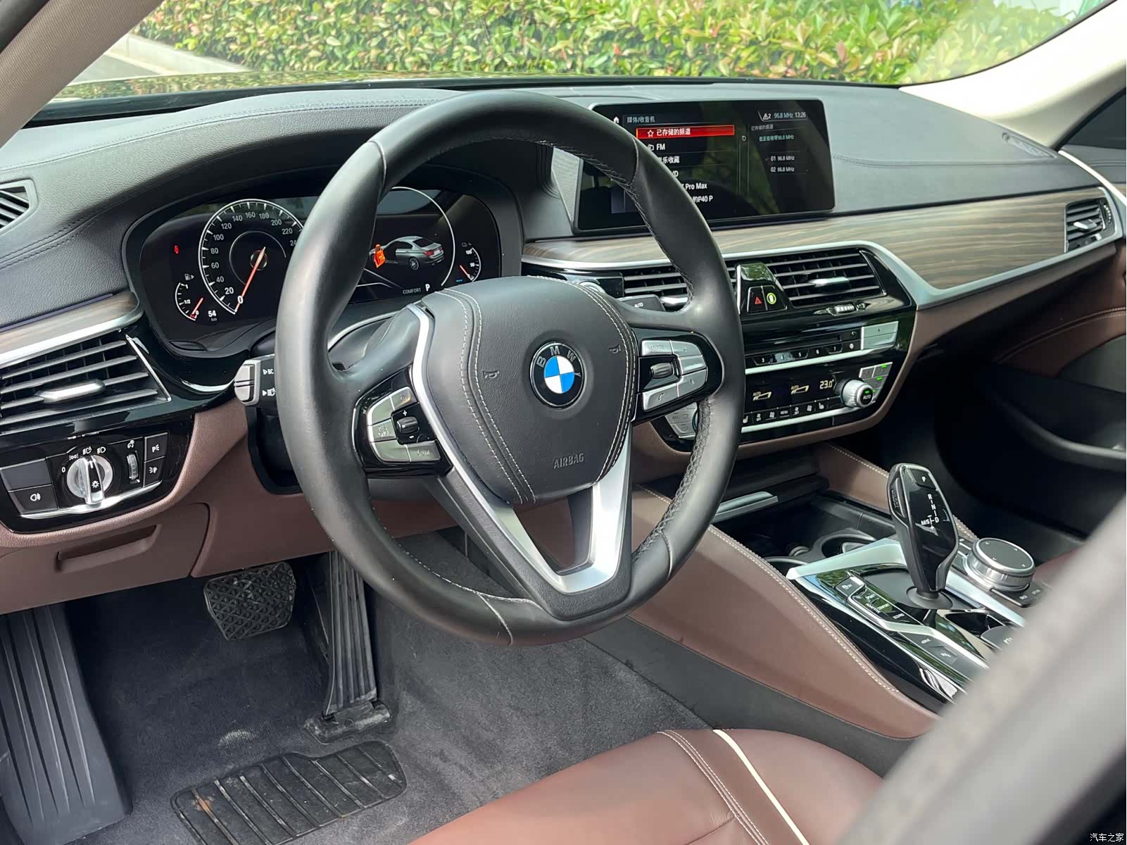 BMW 5 Series, 2019 11