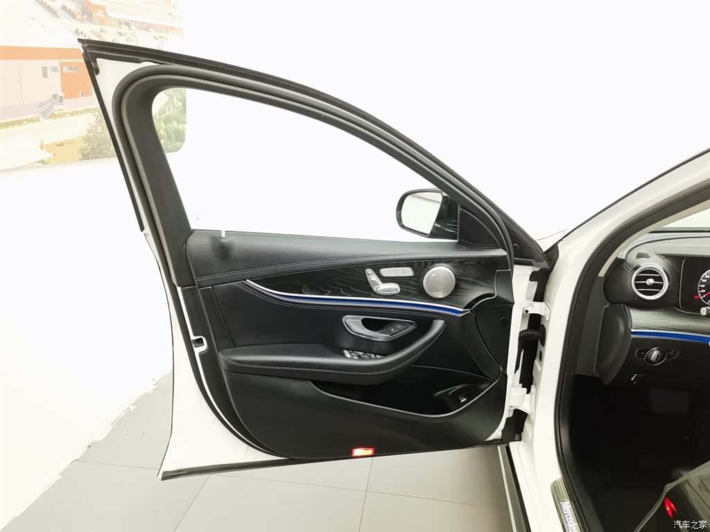 Mercedes-Benz E-Class, 2018 8
