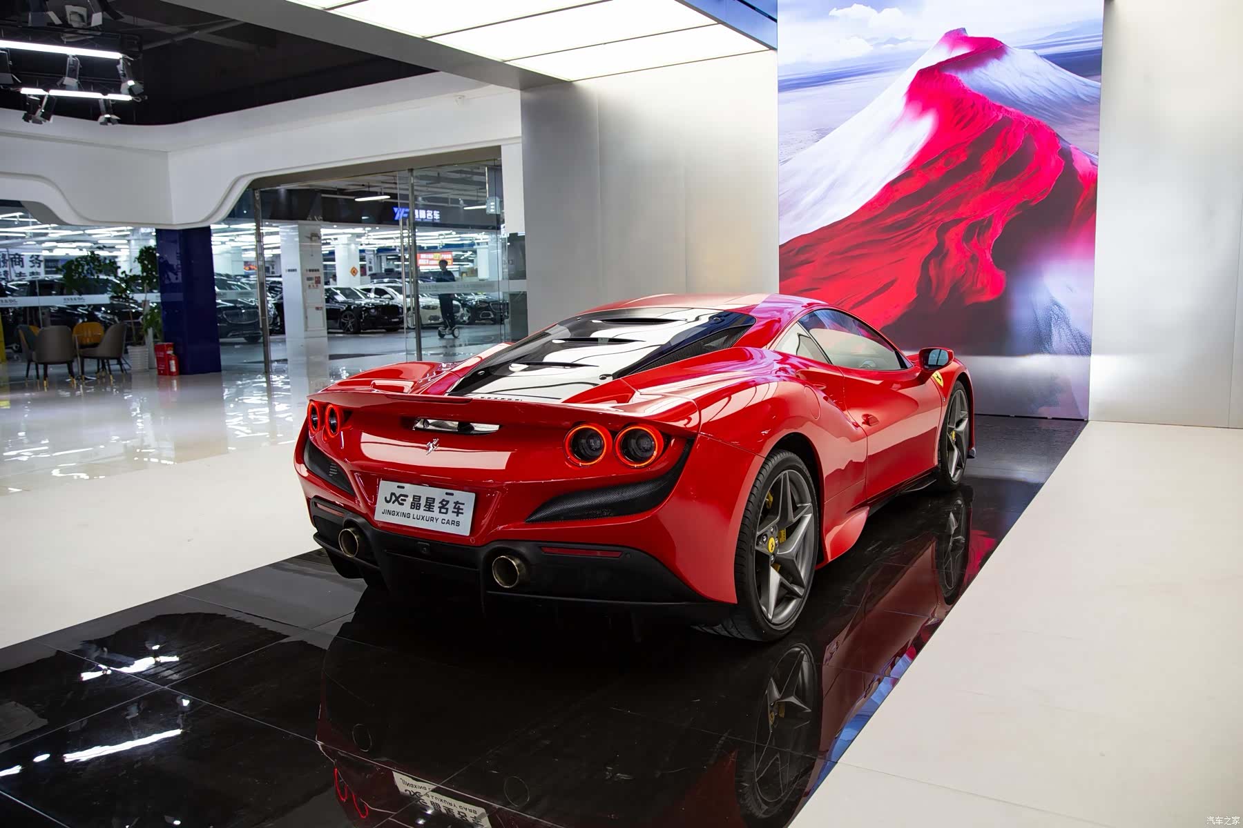 Ferrari F8, 2022 10