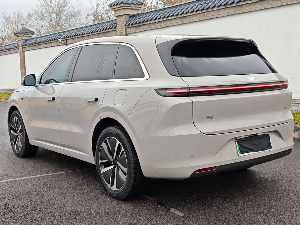 Li Auto Ideal L6