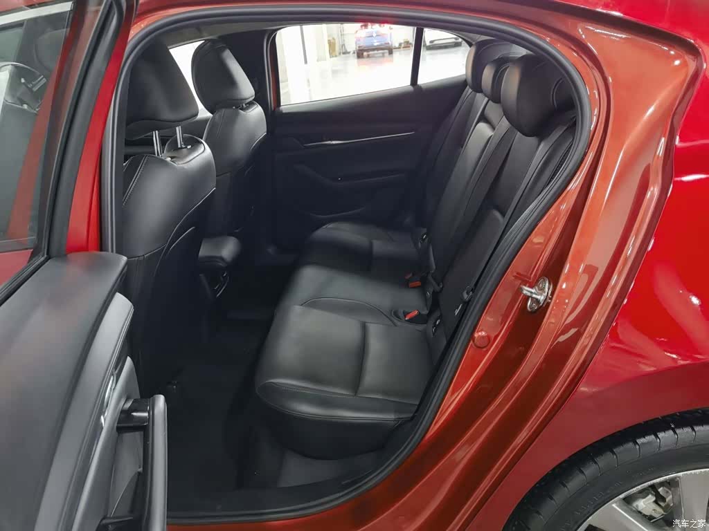 Mazda Mazda3, 2021 15