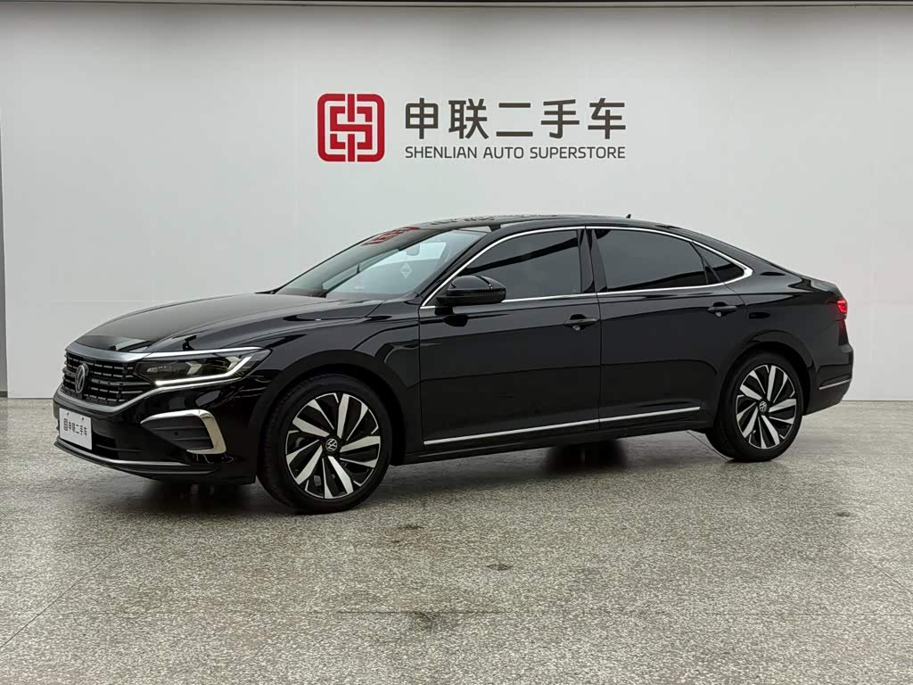 Volkswagen Passat 2025 380TSI