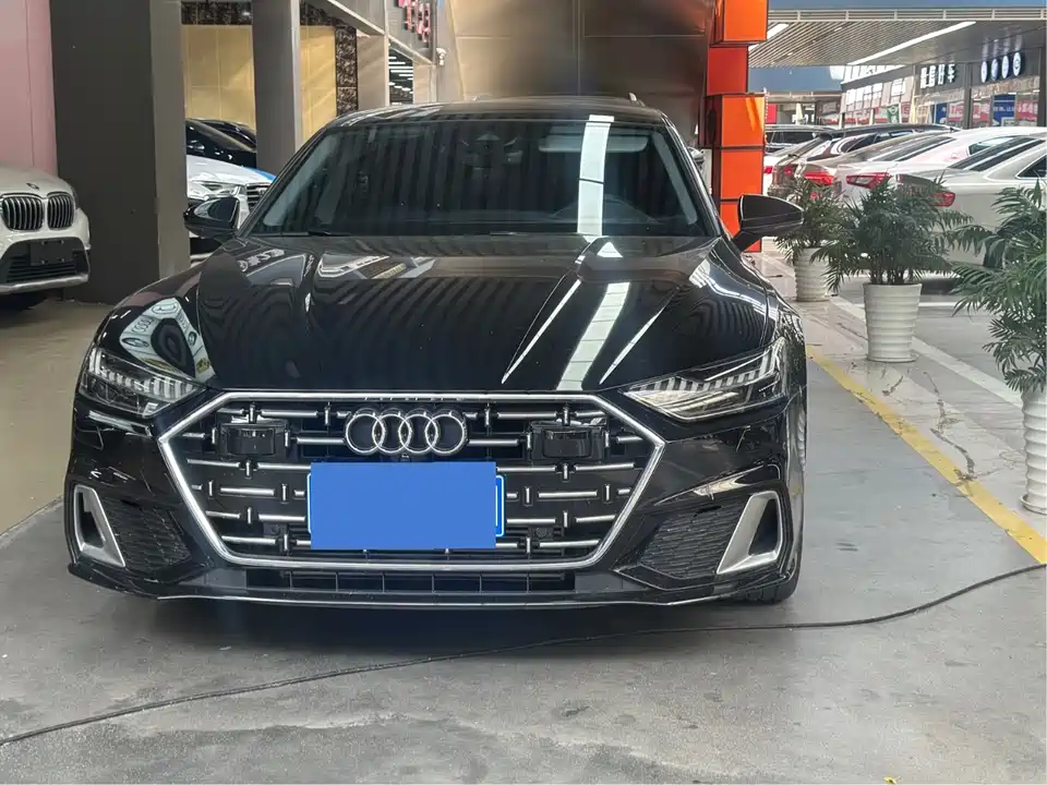 Audi A7L