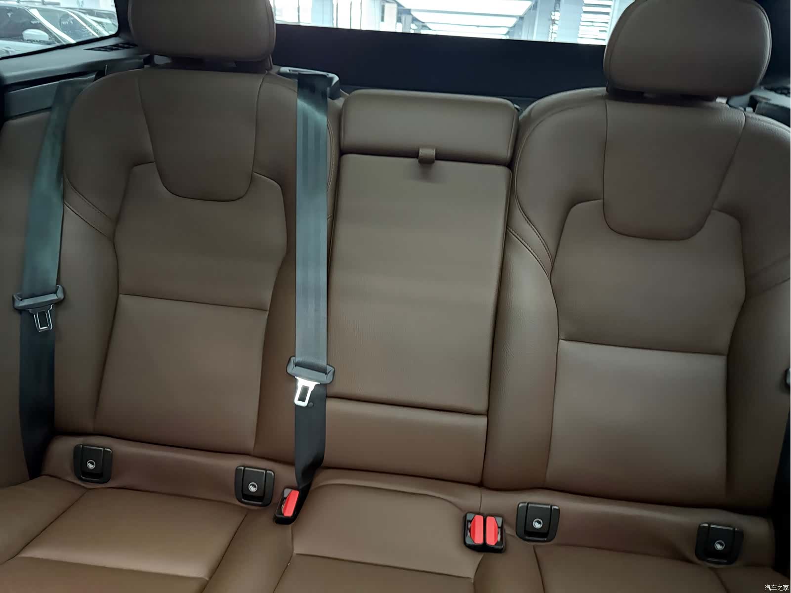 Volvo XC60, 2025 15