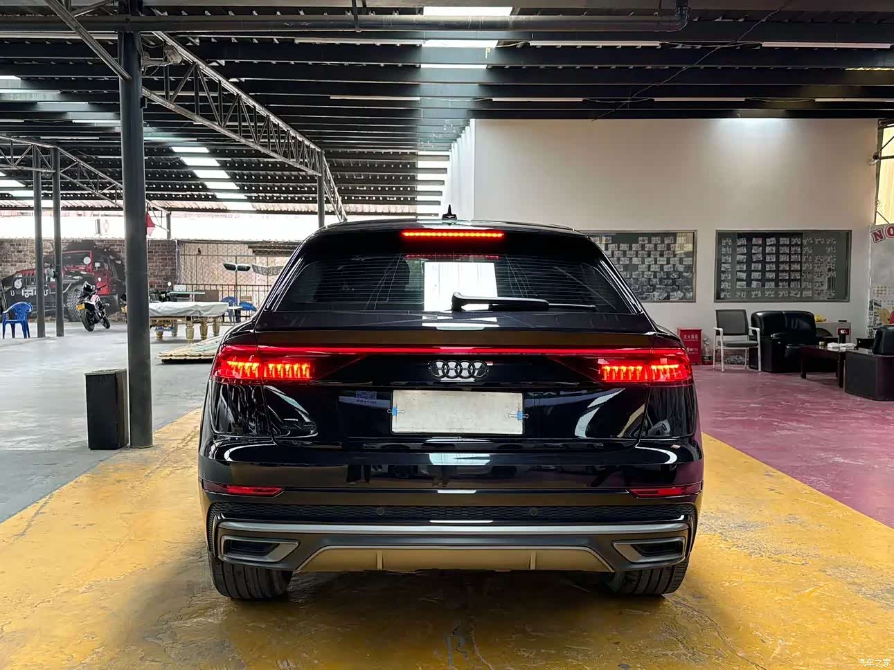 Audi Q8, 2020 все фото