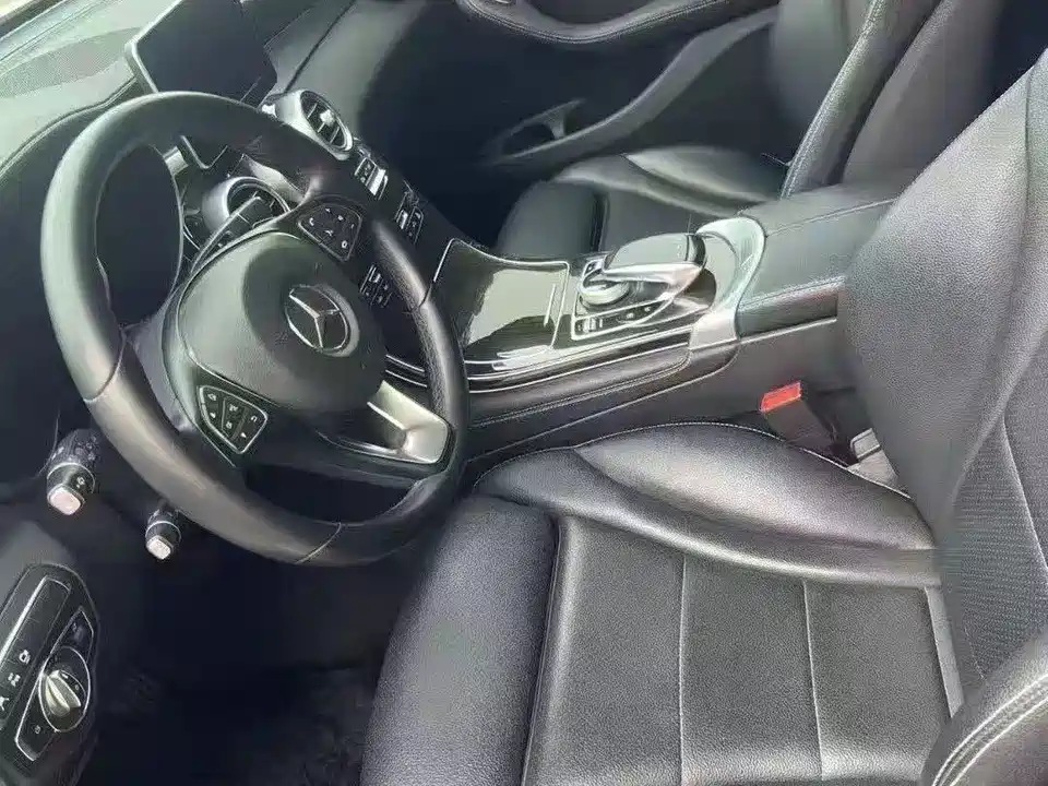 Mercedes-Benz GLC Mercedes-Benz GLC