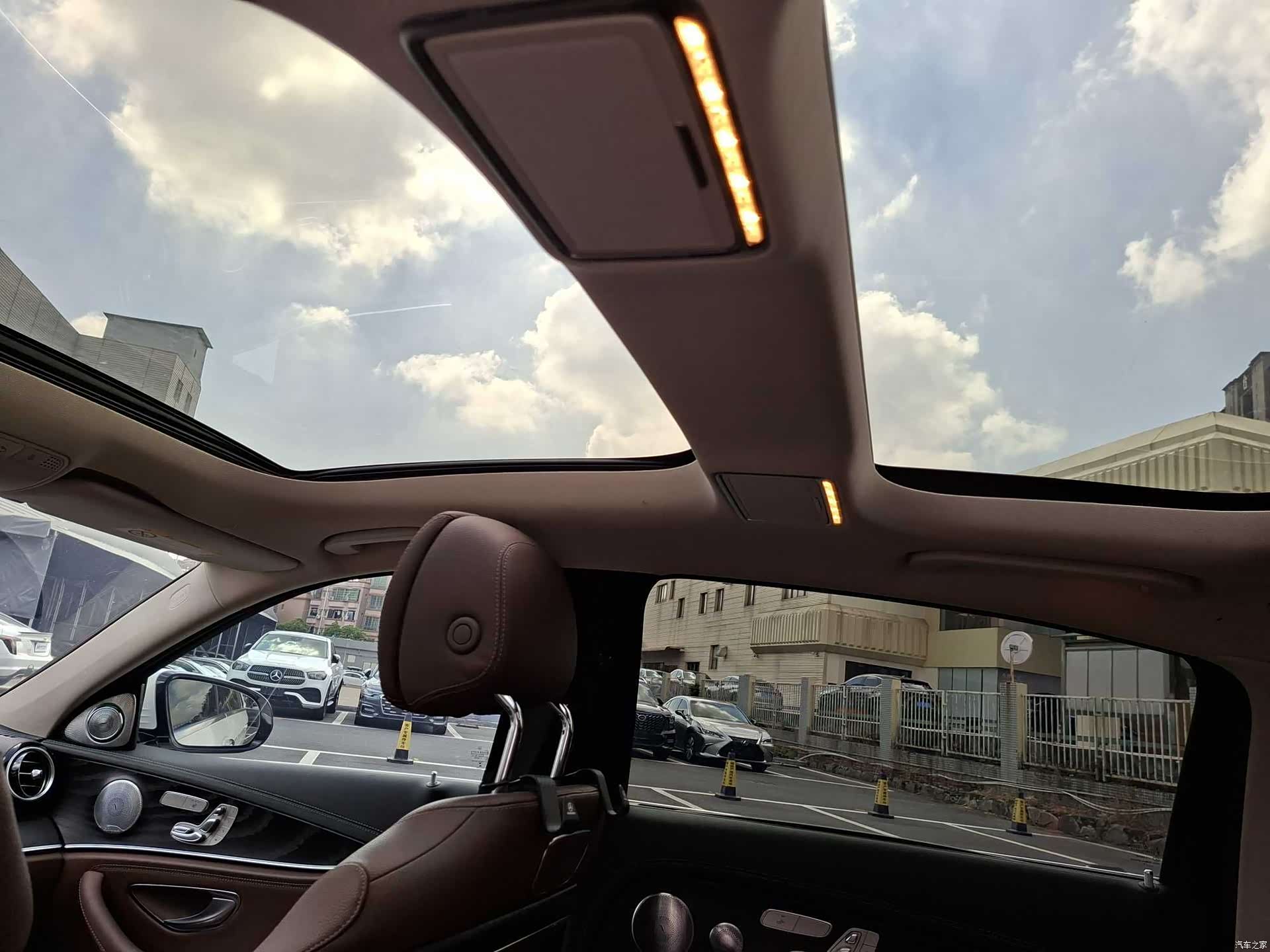 Mercedes-Benz E-Class, 2019 24