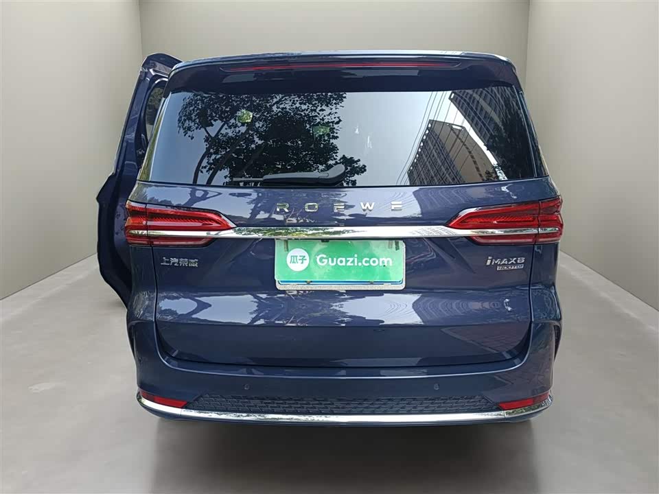 Roewe iMAX8