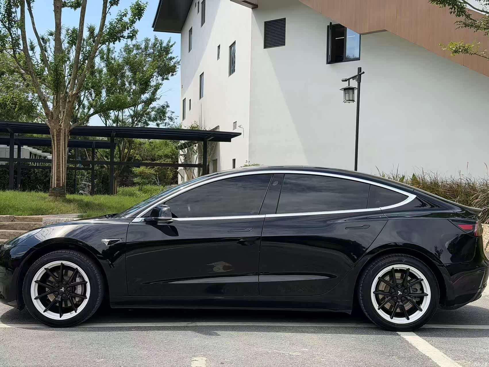 Tesla Model 3, 2020 3
