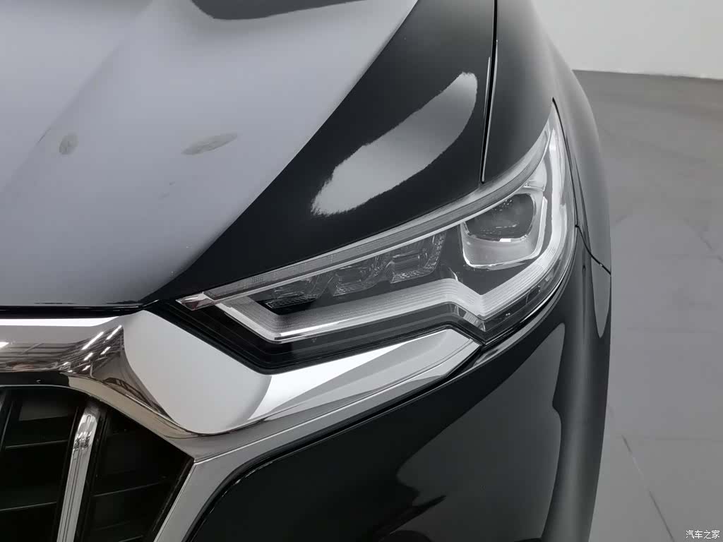 Hongqi HS5, 2019 7