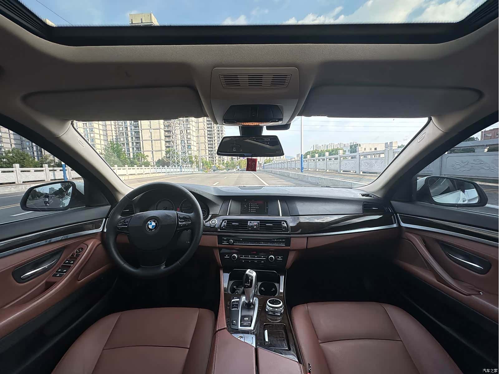 BMW 5 Series, 2016 11