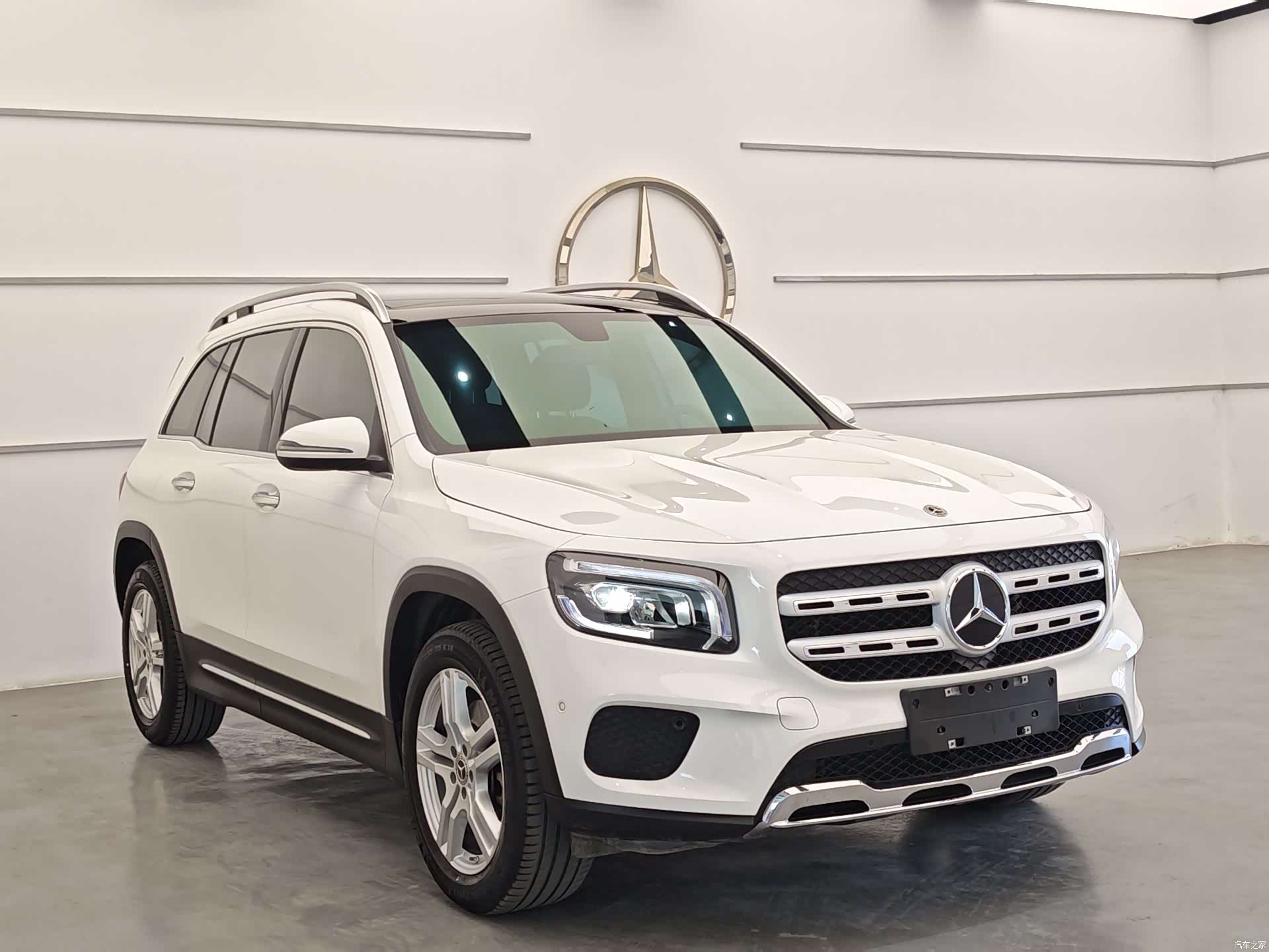 Mercedes-Benz GLB, 2023 2