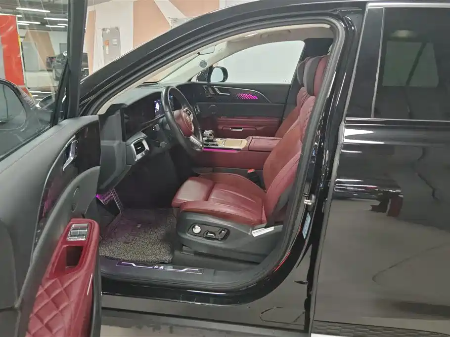 Hongqi E-HS9