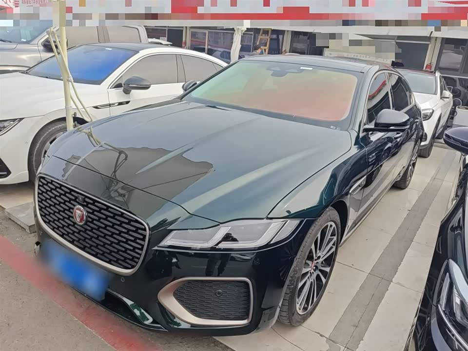 Jaguar XFL