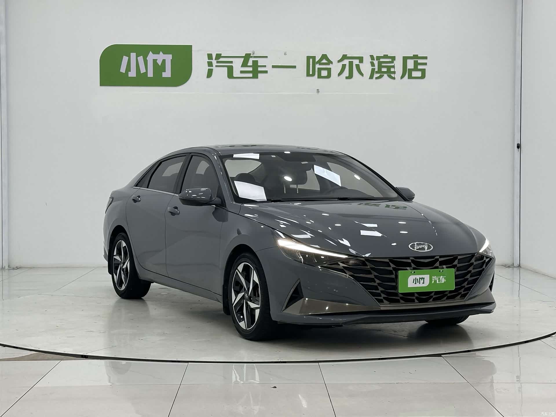 Hyundai Elantra, 2022 3