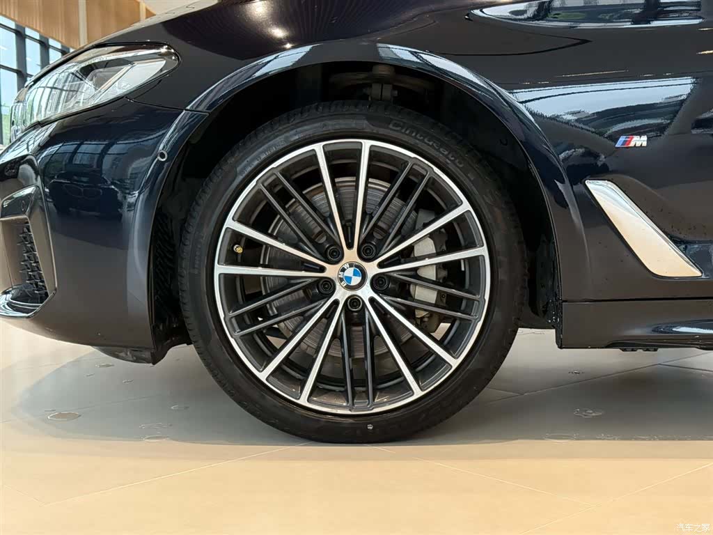 BMW 5 Series, 2022 9