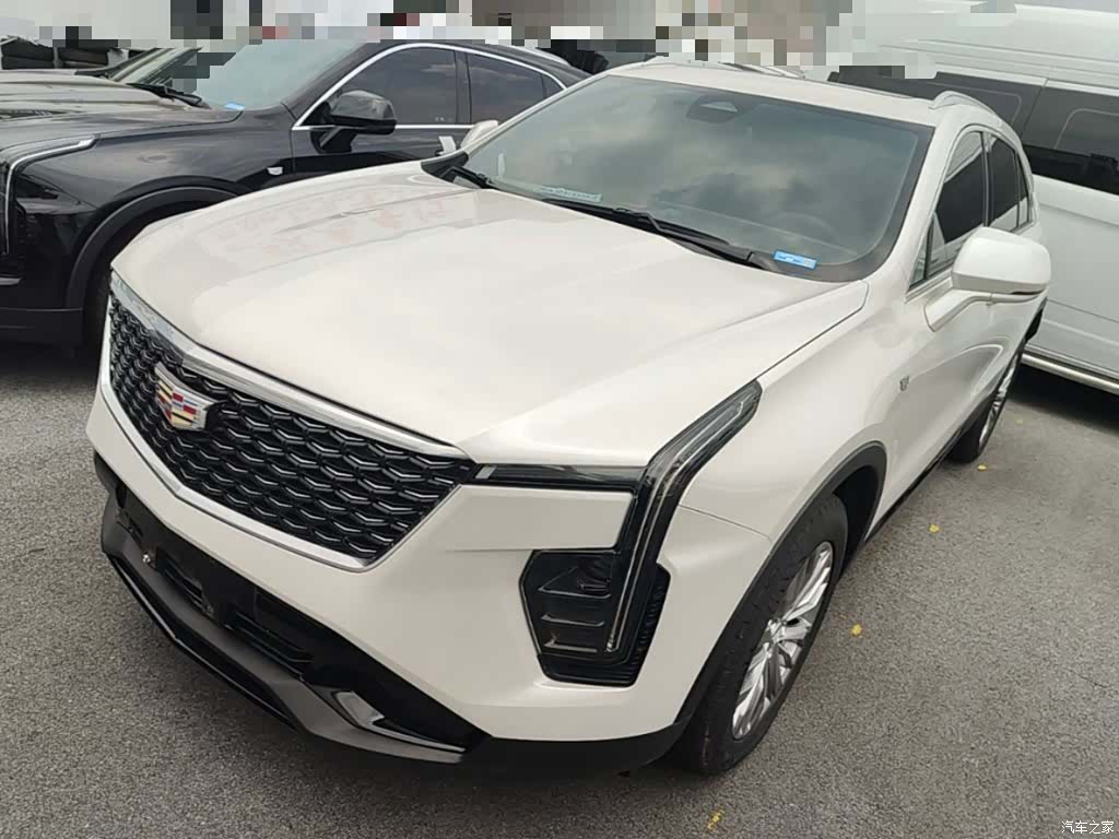 Cadillac XT4, 2023 2