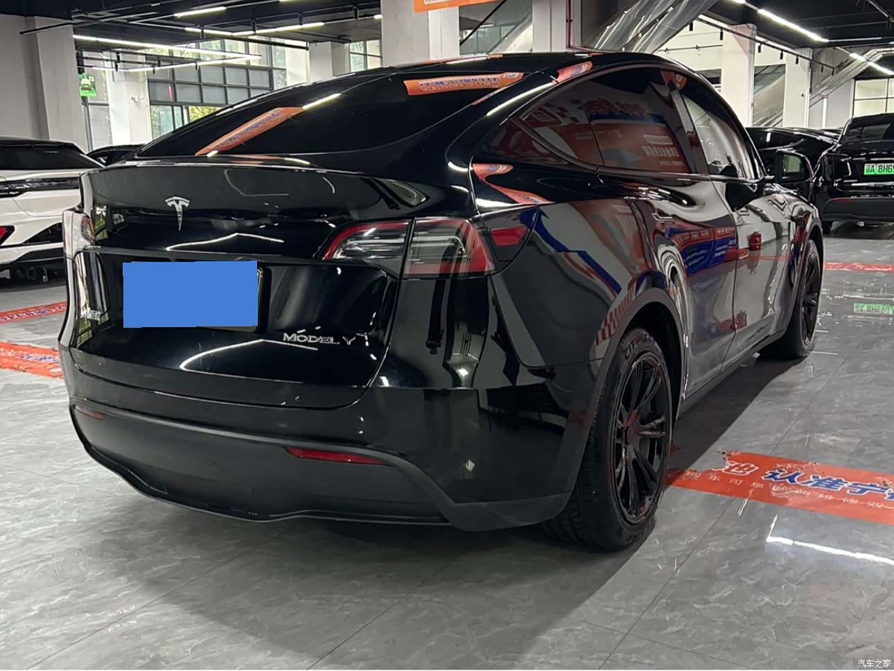 Tesla Model Y, 2022 все фото