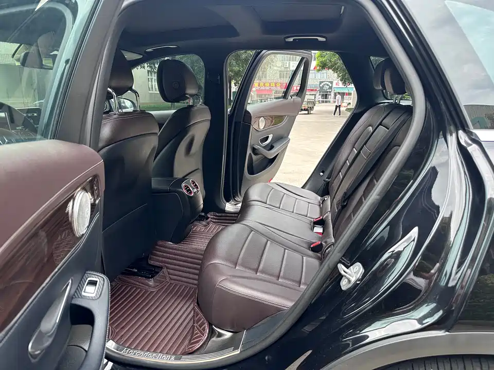 Mercedes-Benz GLC Mercedes-Benz GLC