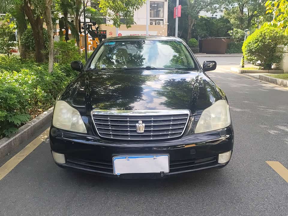 Toyota crown