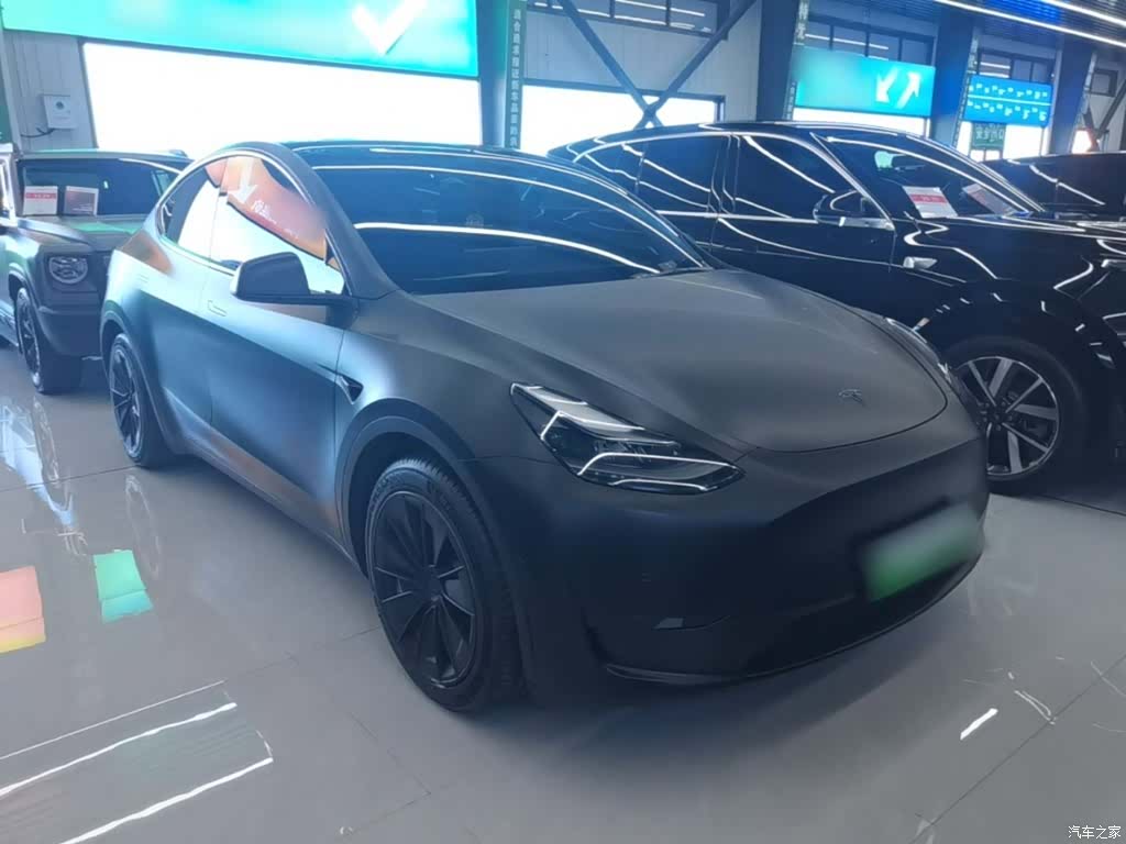 Tesla Model Y, 2022 4