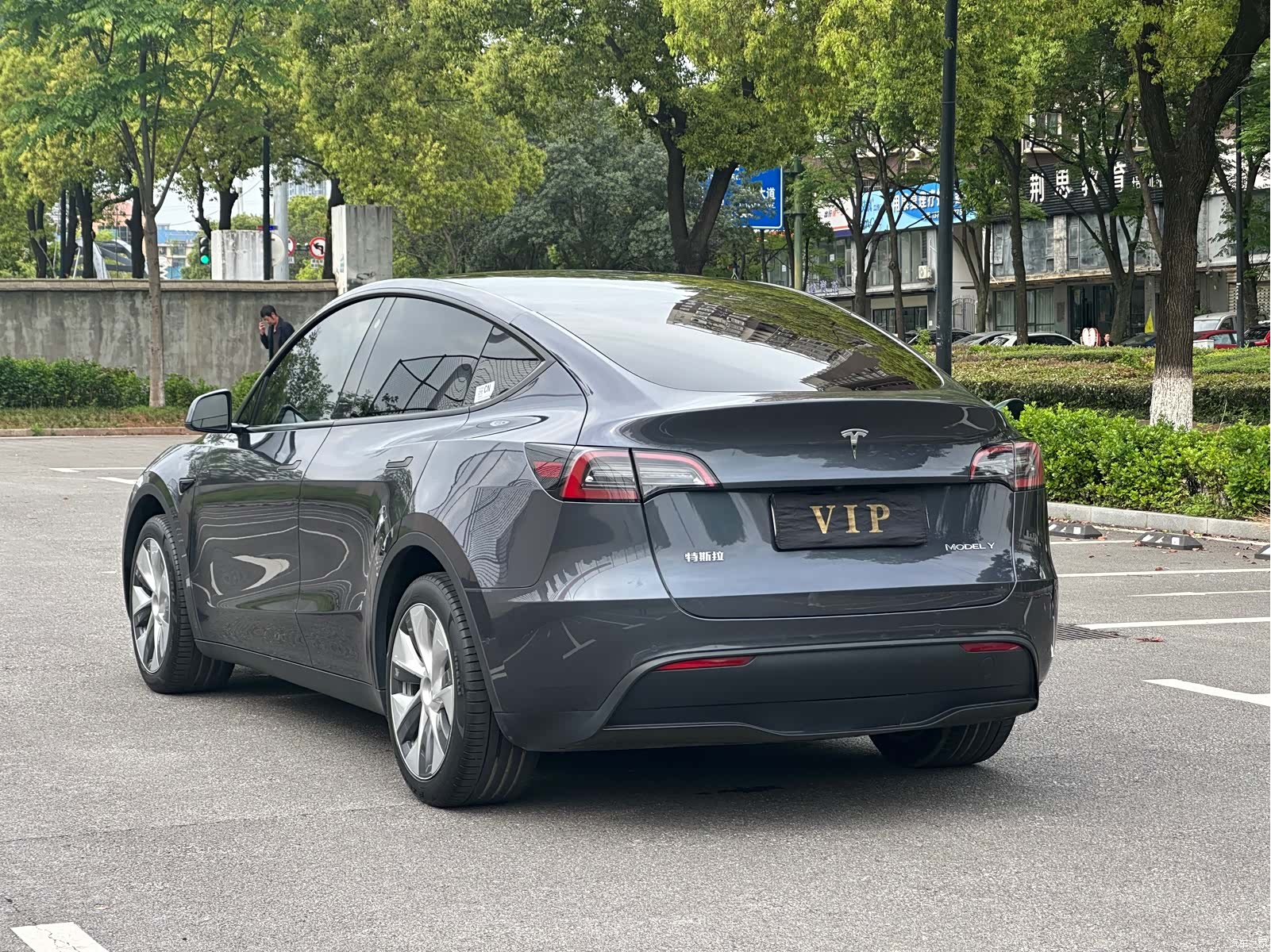 Tesla Model Y, 2023 6