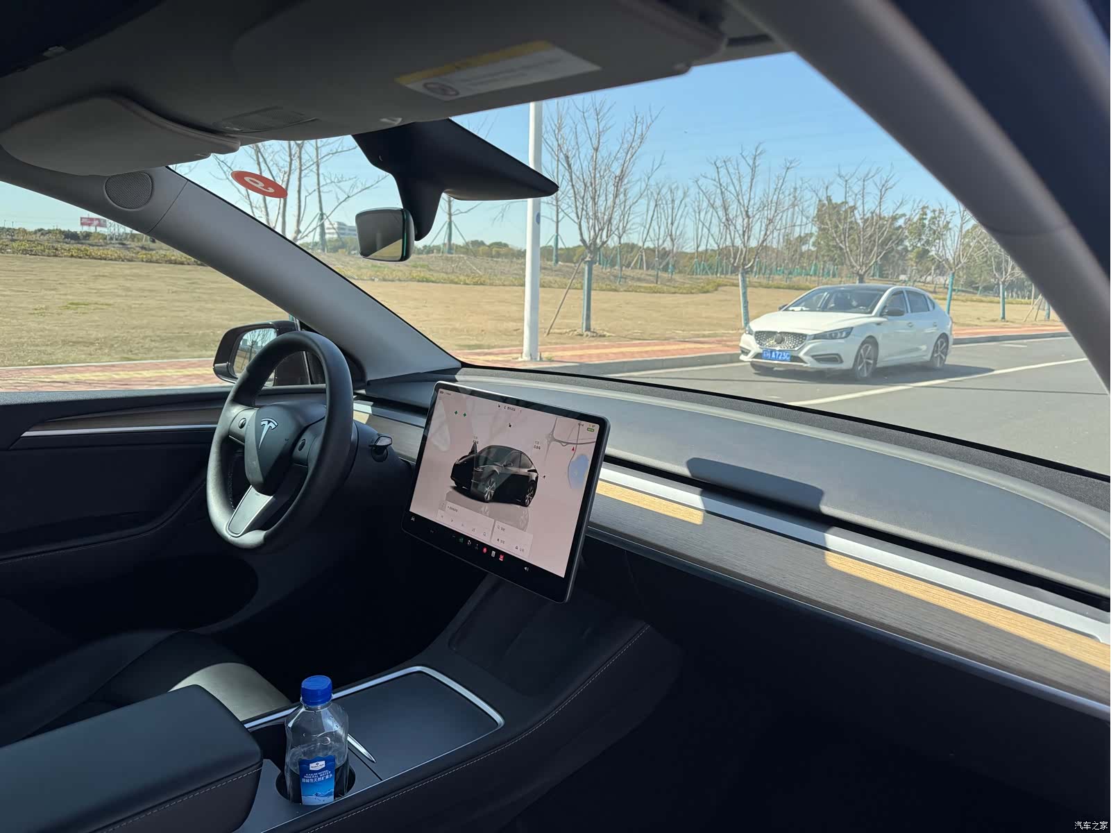 Tesla Model Y, 2023 6
