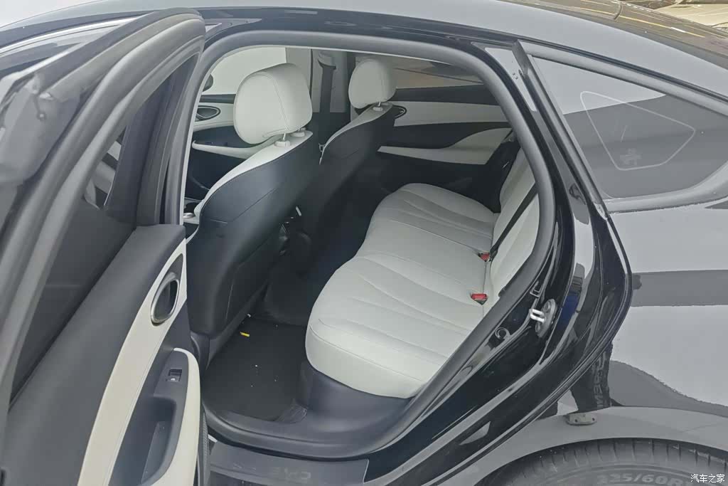 BYD Seal, 2025 11