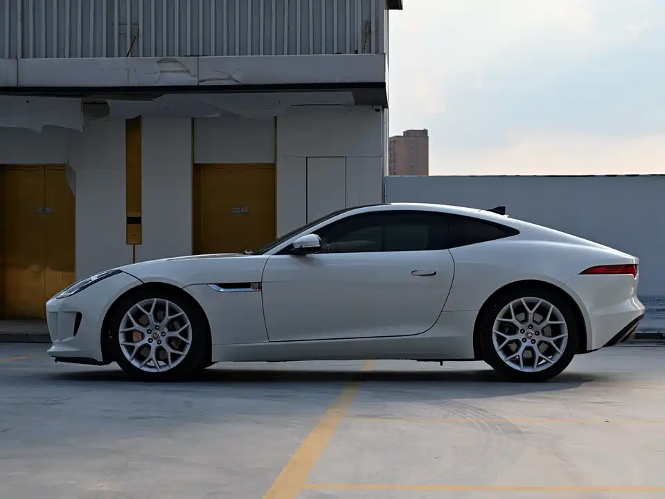 Jaguar F-TYPE