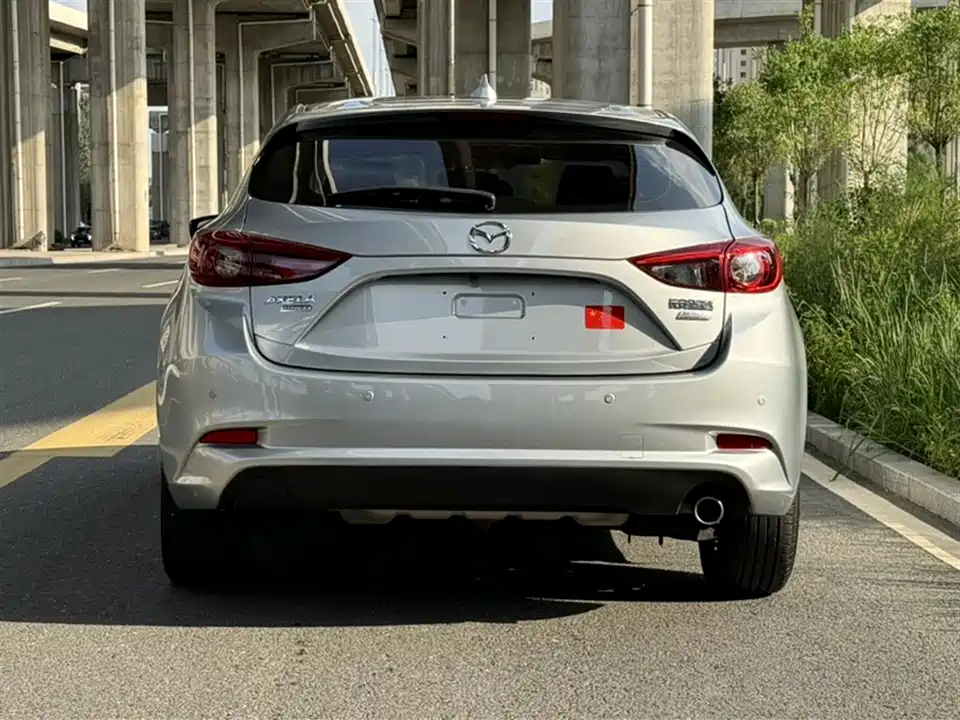 Mazda 3 Angkesaila