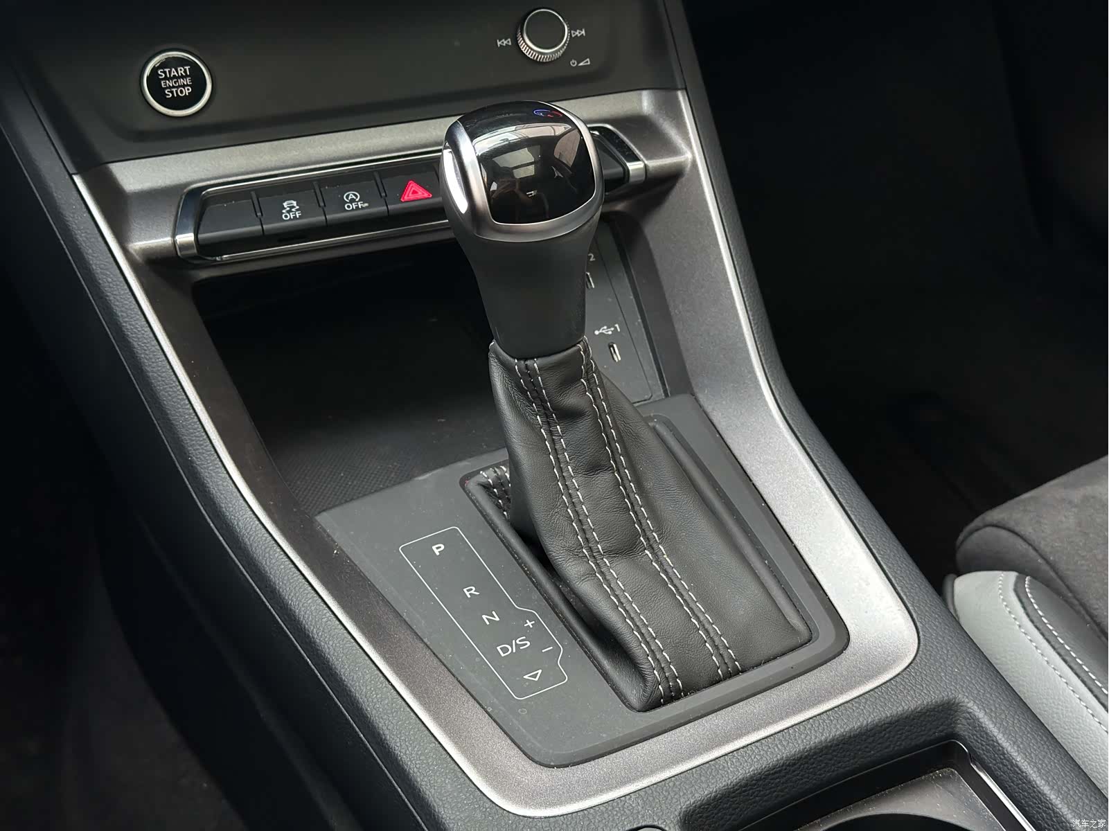 Audi Q3, 2022 12