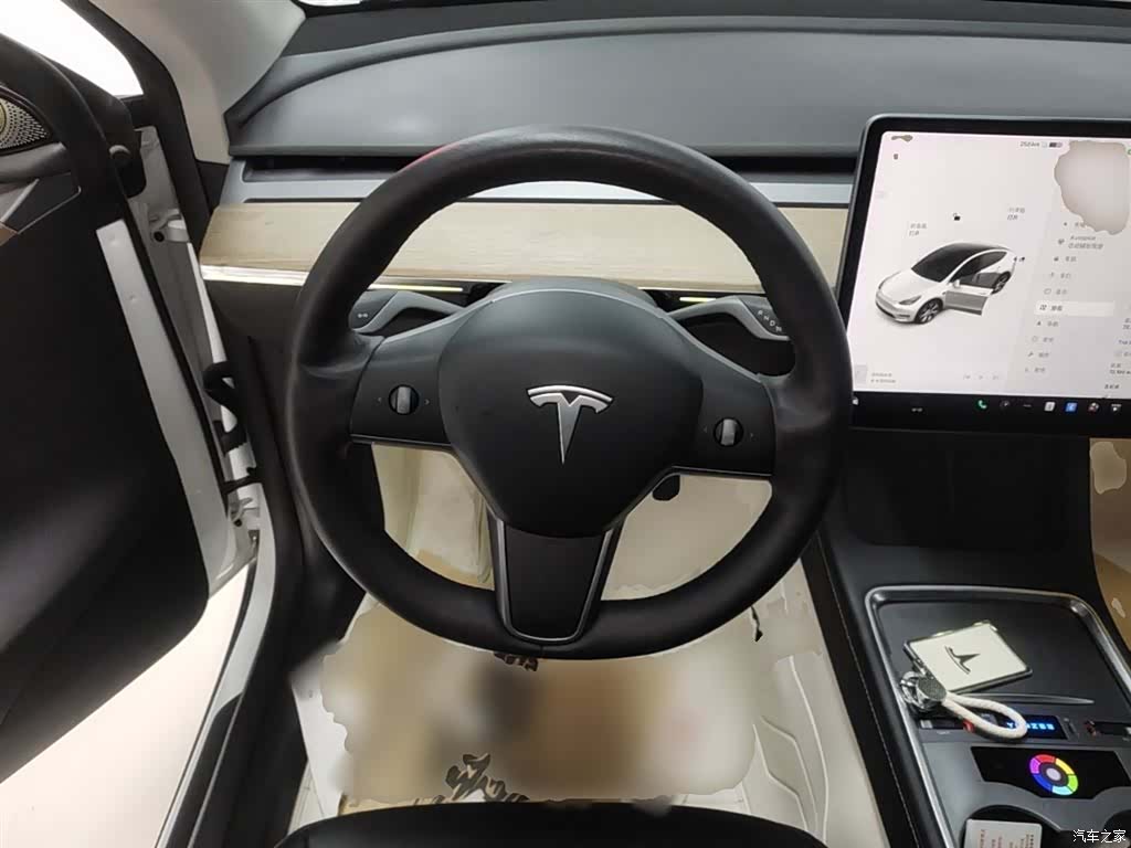 Tesla Model Y, 2021 11