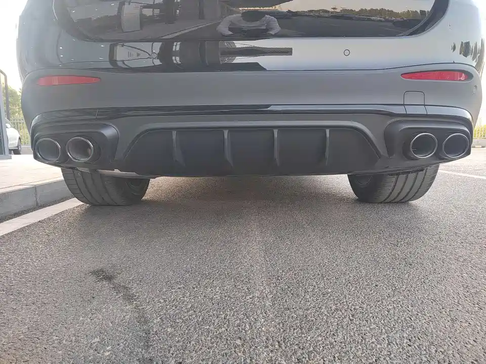 Mercedes-Benz GLC AMG