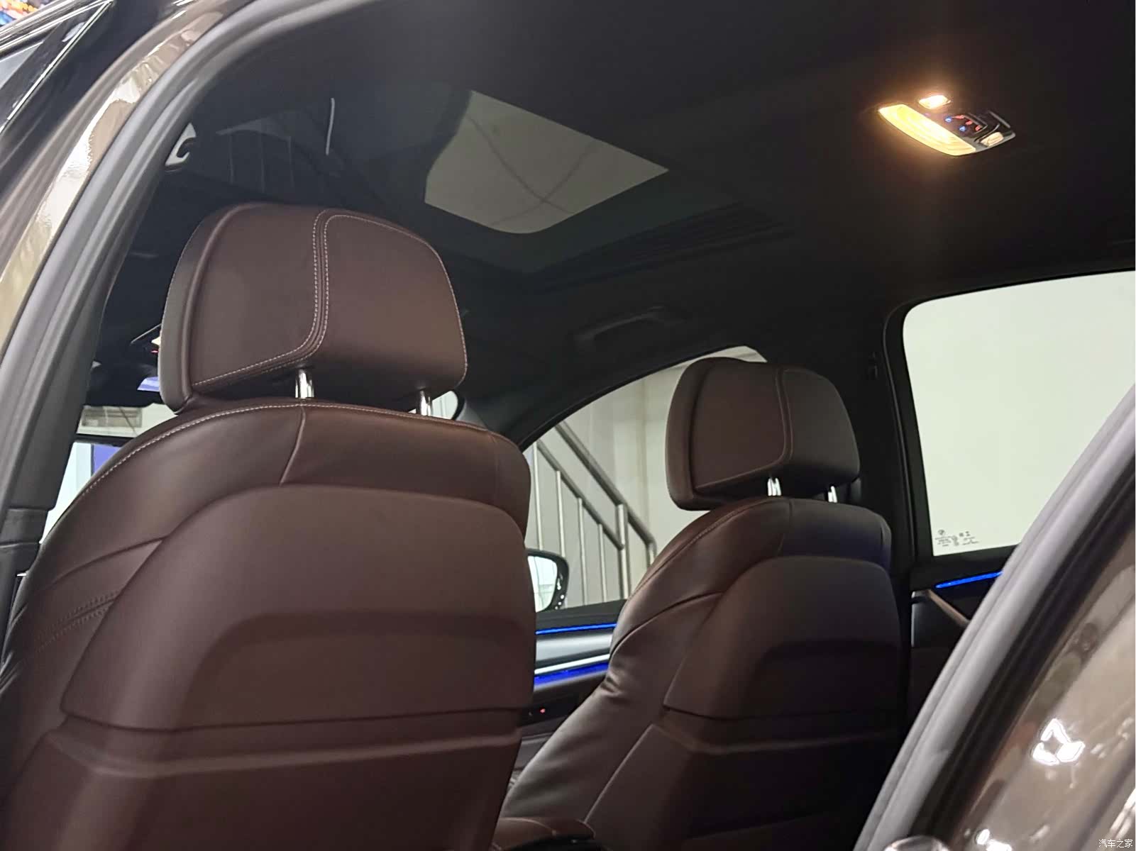 BMW 5 Series, 2021 23