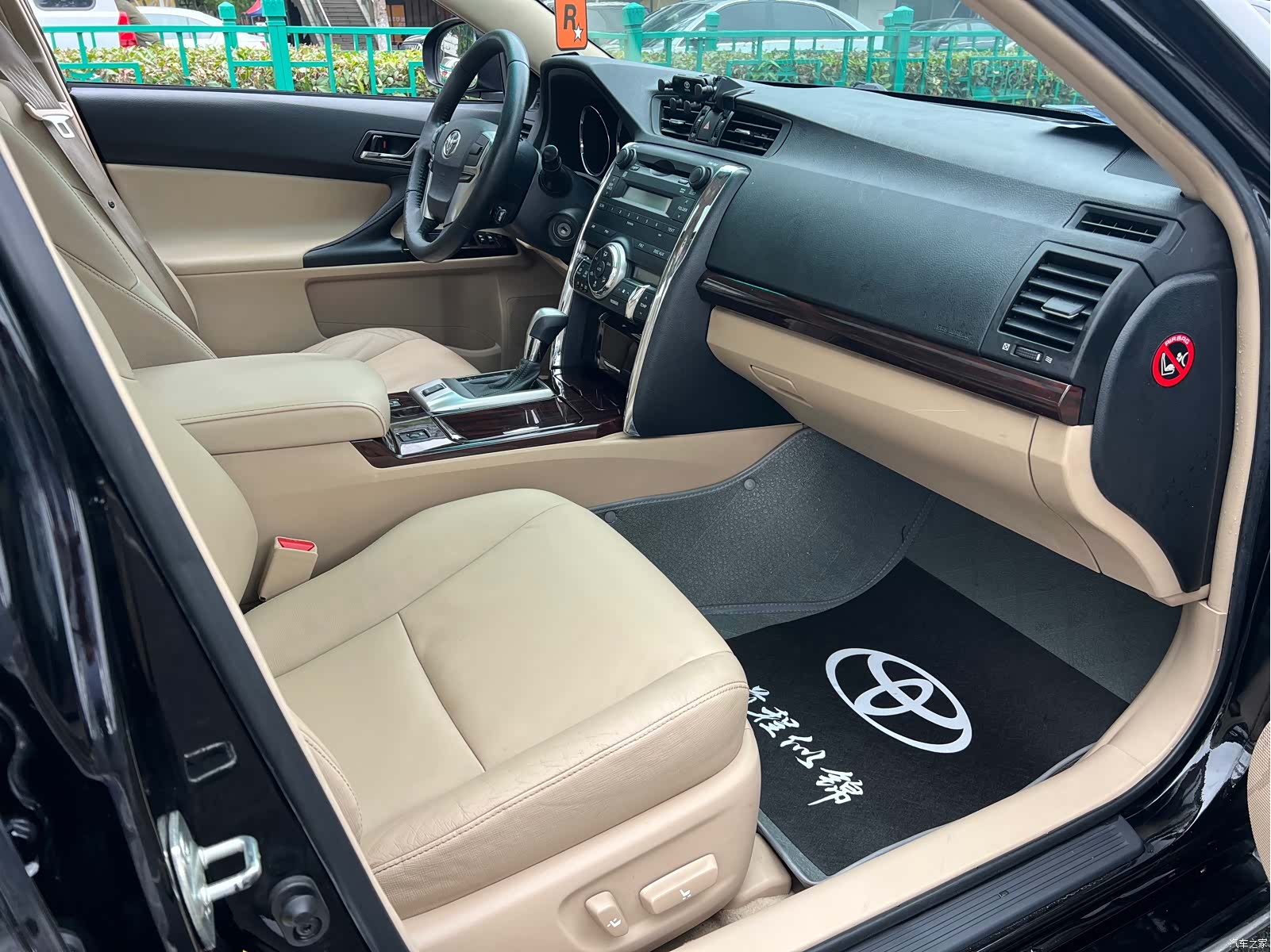 Toyota 2.5V, 2013 10