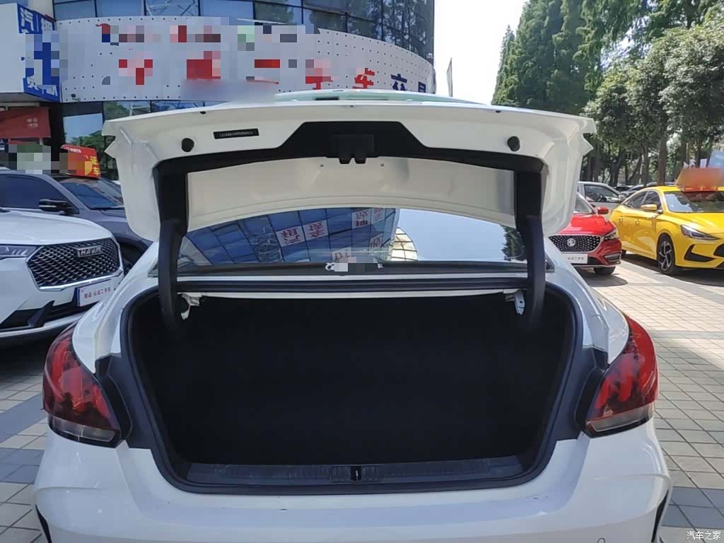 MG MG5, 2022 19